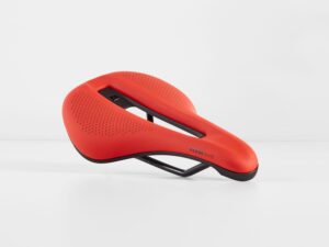 BONTRAGER Sadel Bontrager Verse Short Elite 145 mm rød